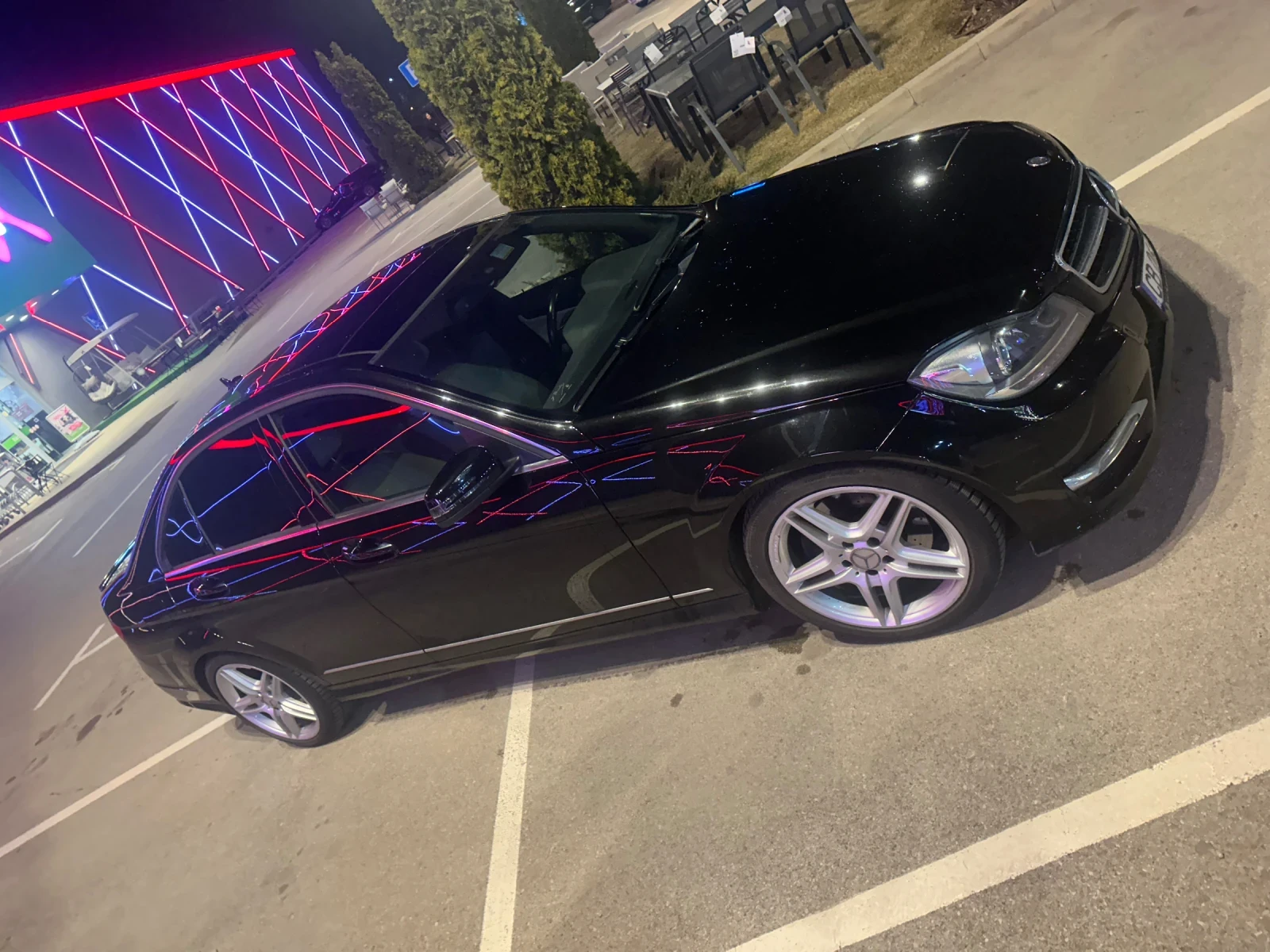 Mercedes-Benz C 350 4matic, снимка 2 - Автомобили и джипове - 53841456