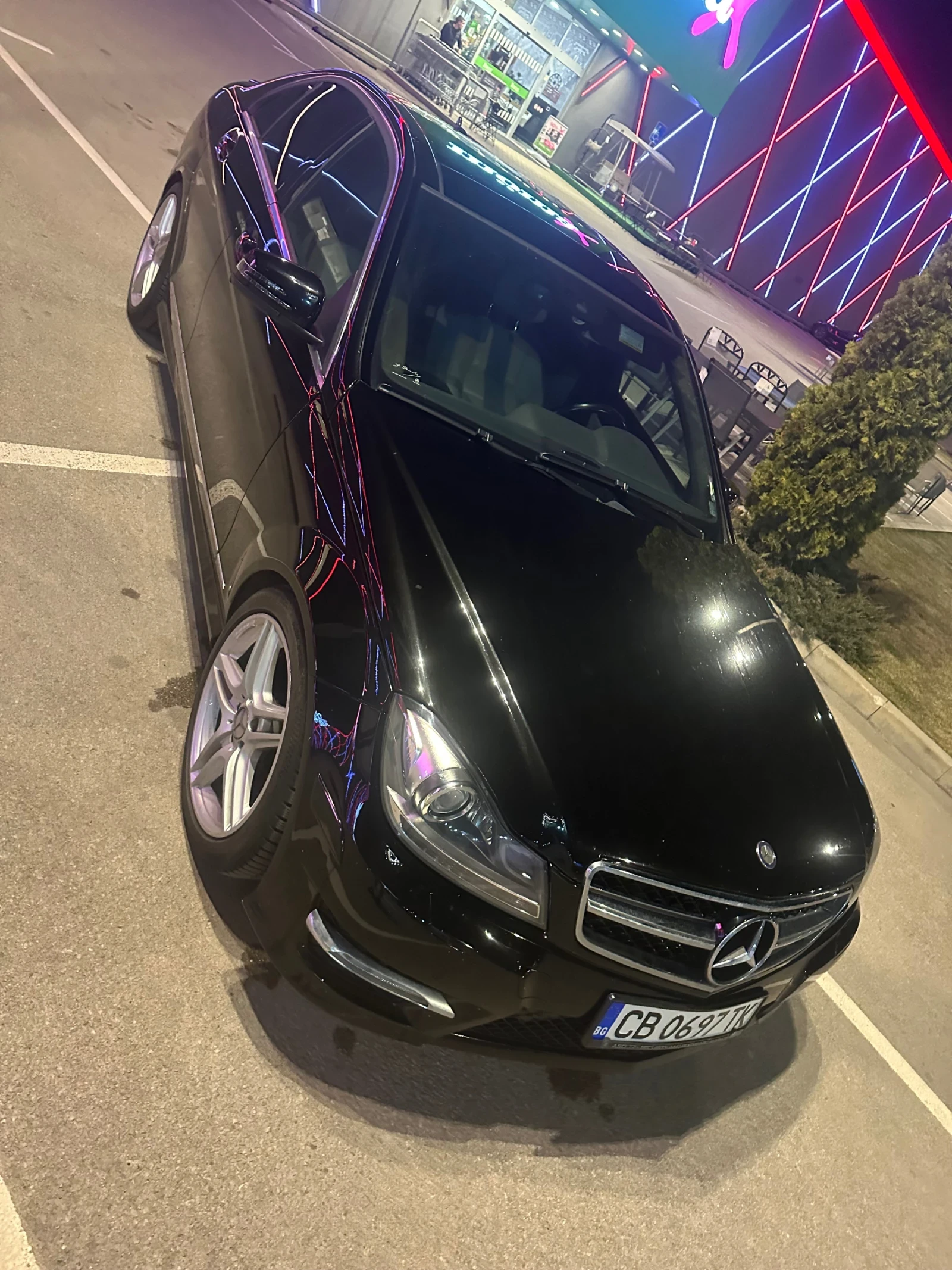 Mercedes-Benz C 350 4matic, снимка 3 - Автомобили и джипове - 53841456