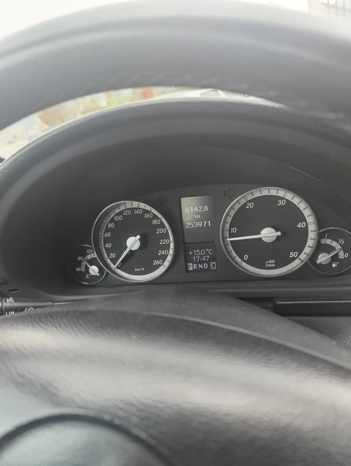 Mercedes-Benz C 220 220, снимка 12 - Автомобили и джипове - 54044176