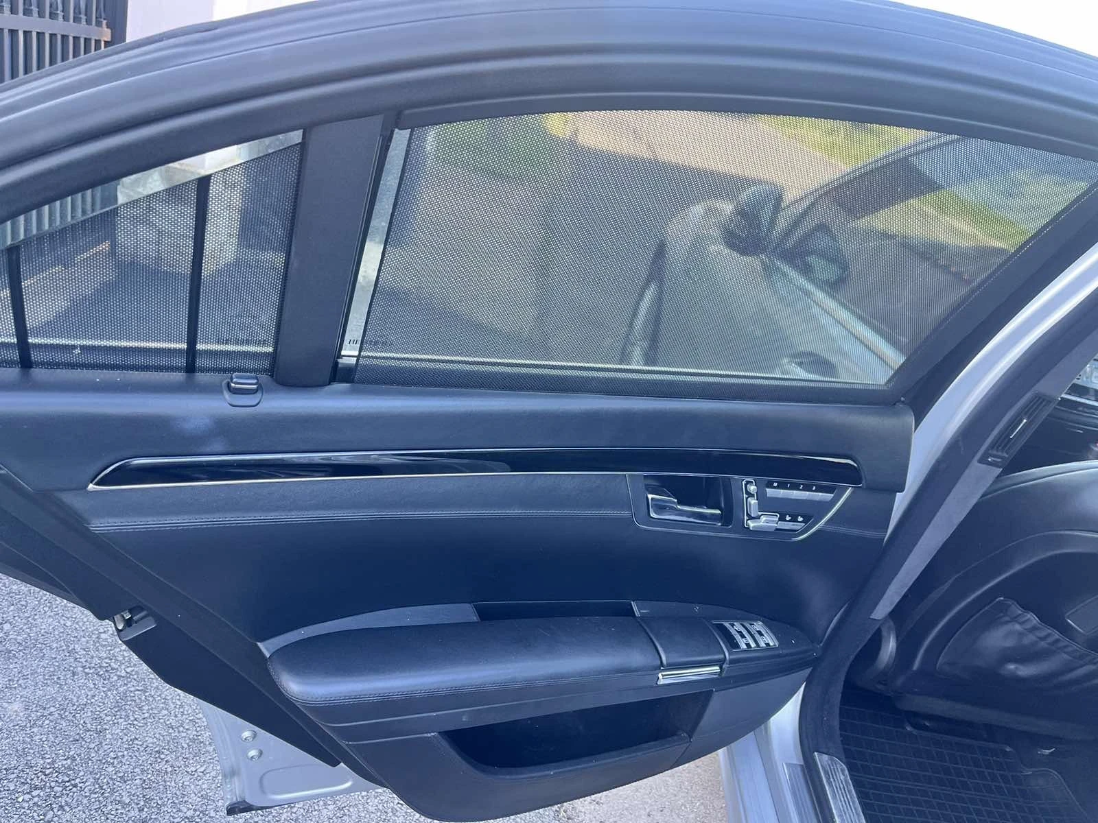 Mercedes-Benz S 500 Перфектен , снимка 15 - Автомобили и джипове - 54762571