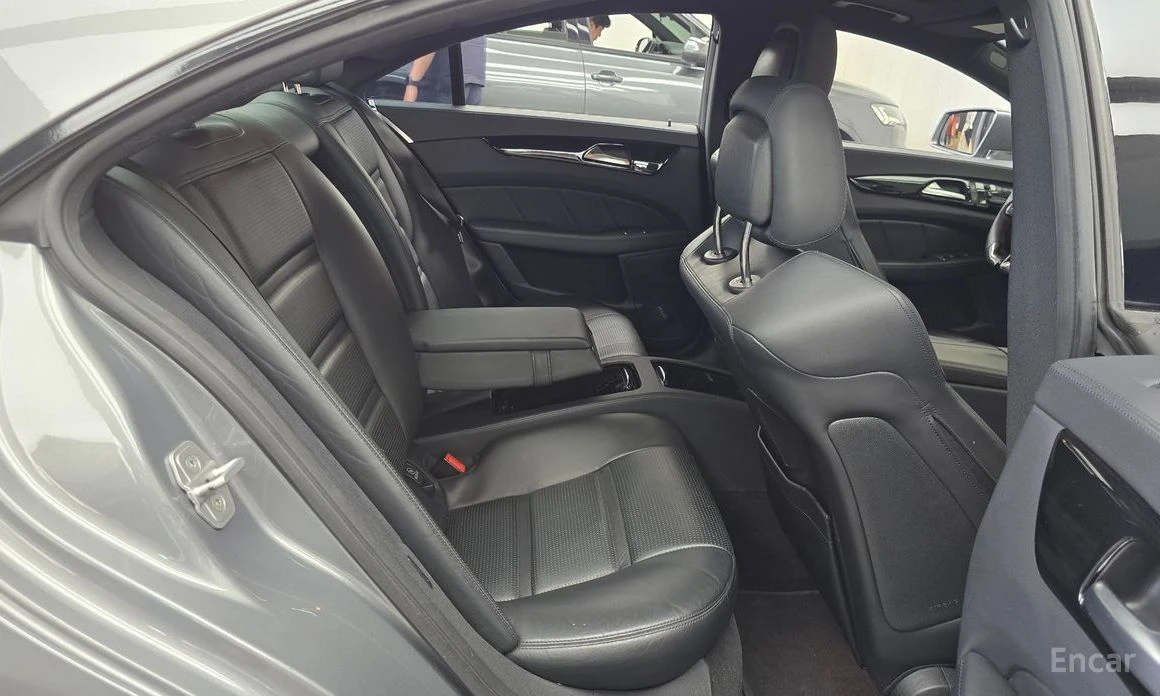 Mercedes-Benz CLS 63 AMG, снимка 11 - Автомобили и джипове - 55776475