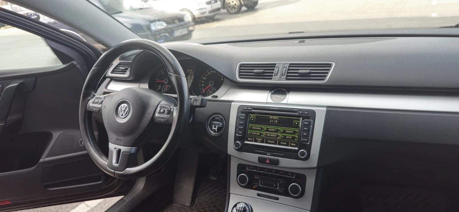 VW Passat, снимка 5 - Автомобили и джипове - 55792072