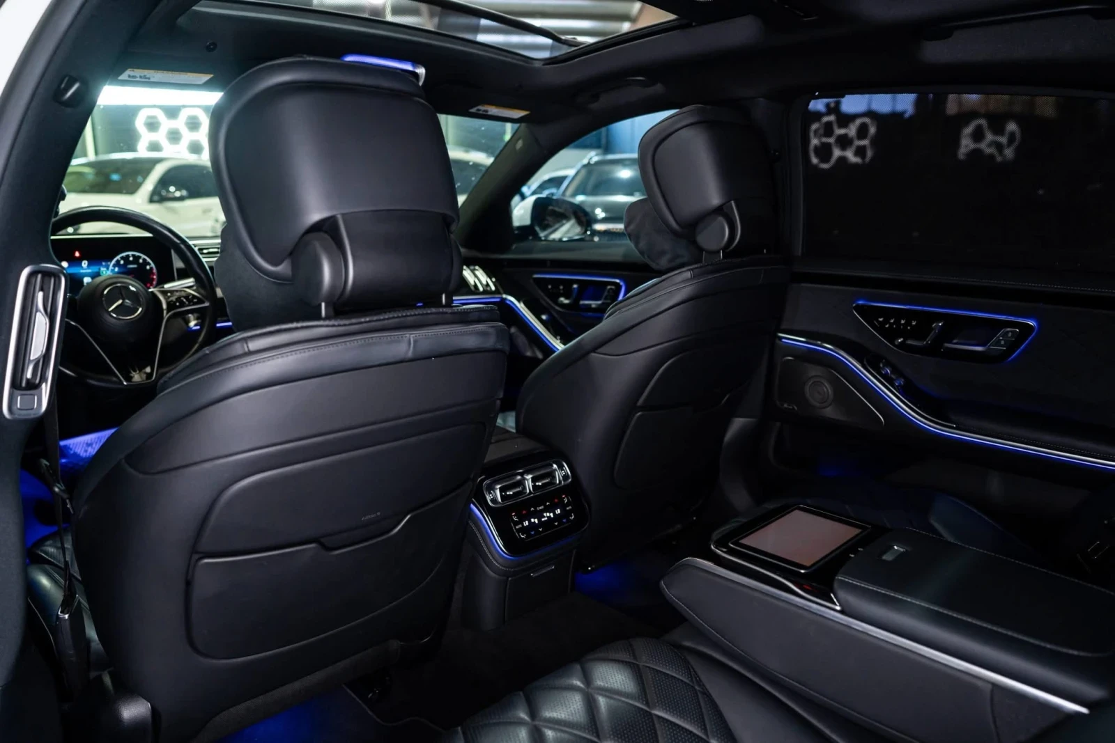 Mercedes-Benz S 580 FULL AMG LINE LED ПАНО BURM HUD 360 ЛИЗИНГ 100%, снимка 14 - Автомобили и джипове - 55873897