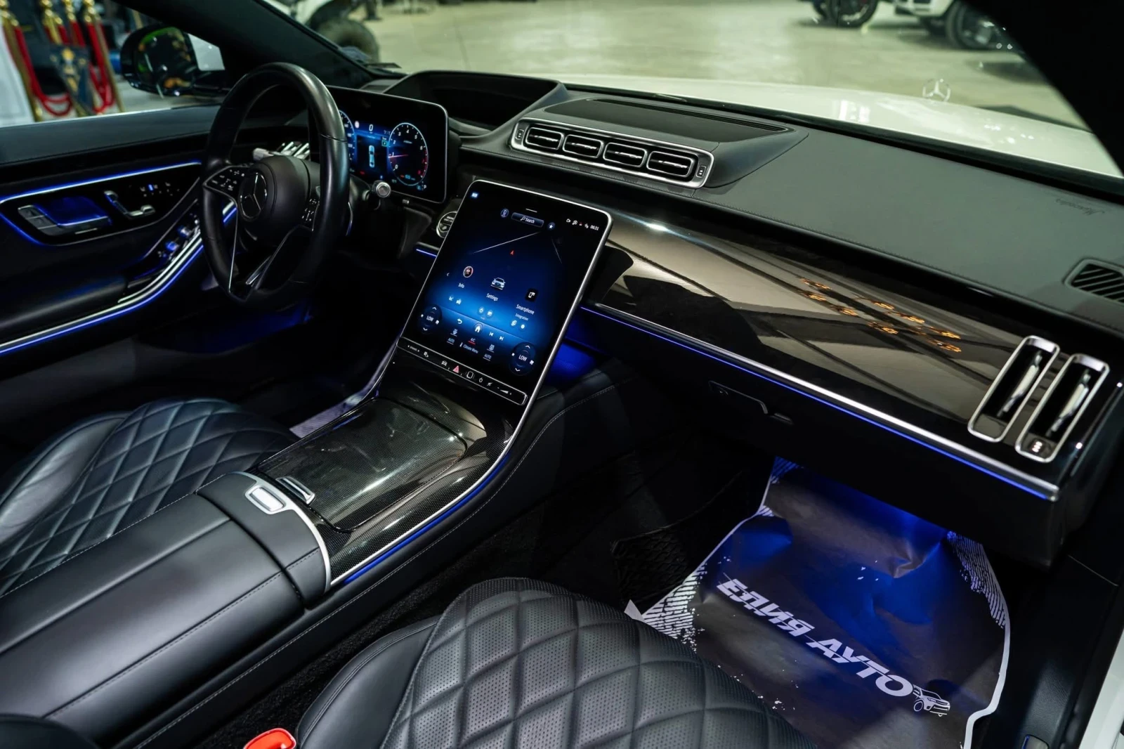 Mercedes-Benz S 580 FULL AMG LINE LED ПАНО BURM HUD 360 ЛИЗИНГ 100%, снимка 13 - Автомобили и джипове - 55873897