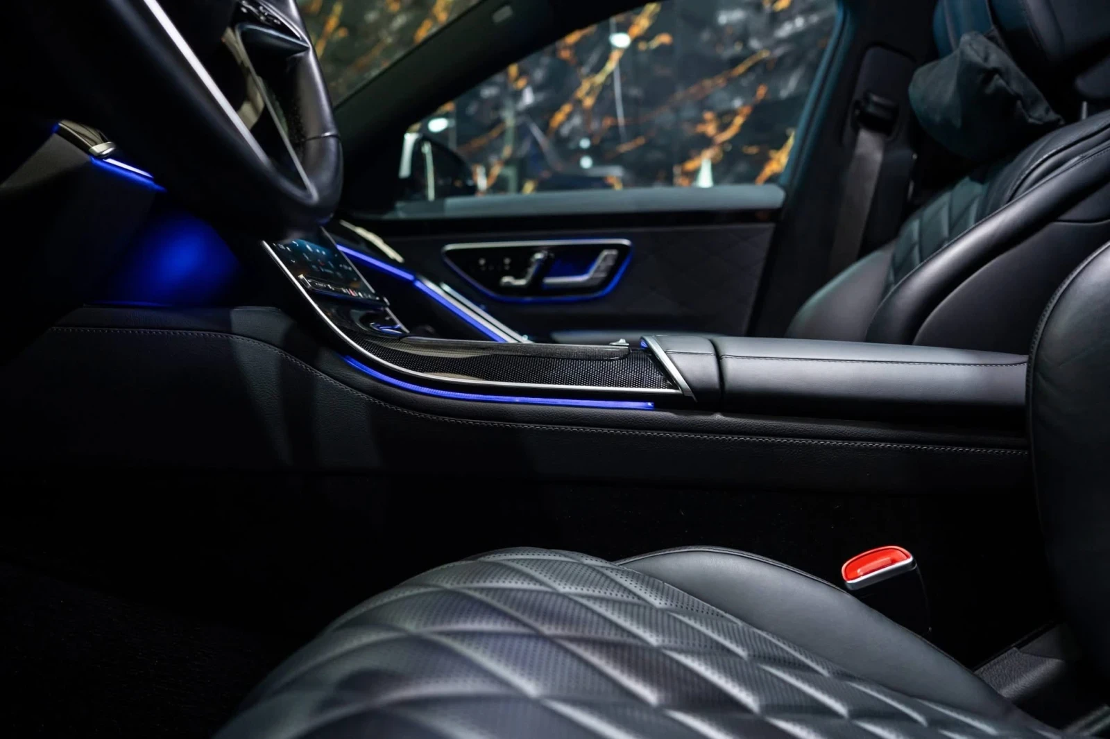Mercedes-Benz S 580 FULL AMG LINE LED ПАНО BURM HUD 360 ЛИЗИНГ 100%, снимка 11 - Автомобили и джипове - 55873897