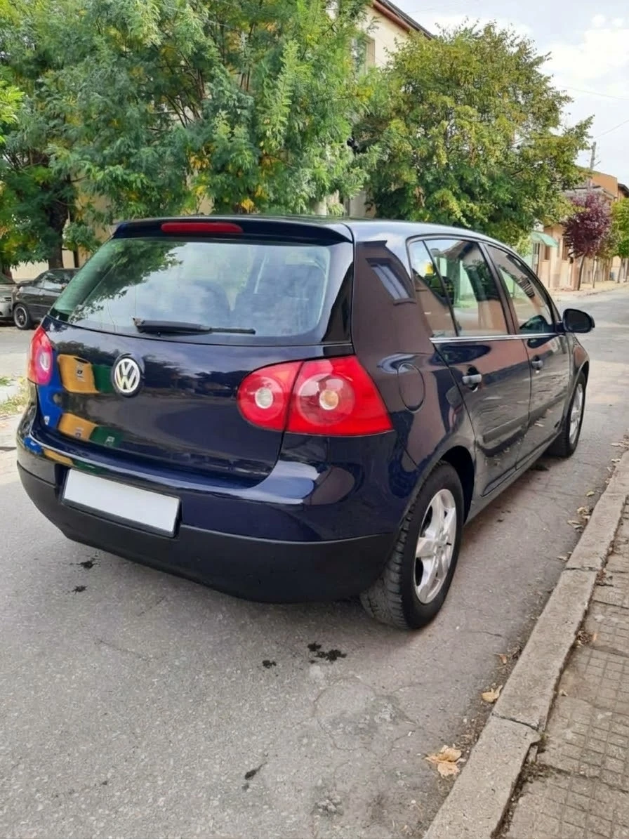 VW Golf Бензинов, снимка 3 - Автомобили и джипове - 55881656