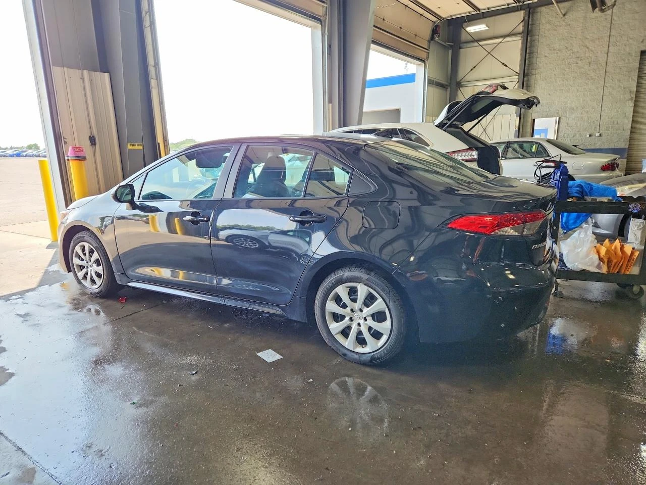 Toyota Corolla 1.8l Le, снимка 2 - Автомобили и джипове - 56364993