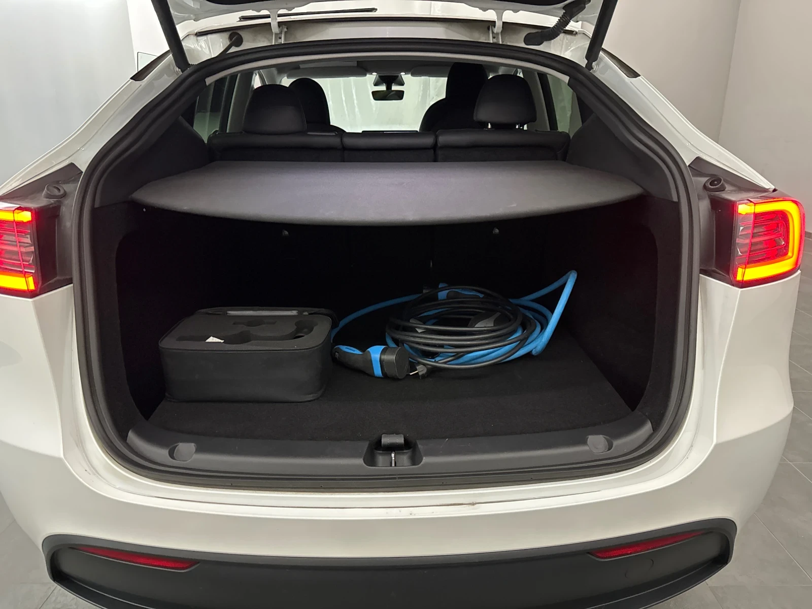 Tesla Model Y LONG RANGE DUAL MOTOR ������� ���� SOH 91.1% | Mobile.bg � ����������� 7