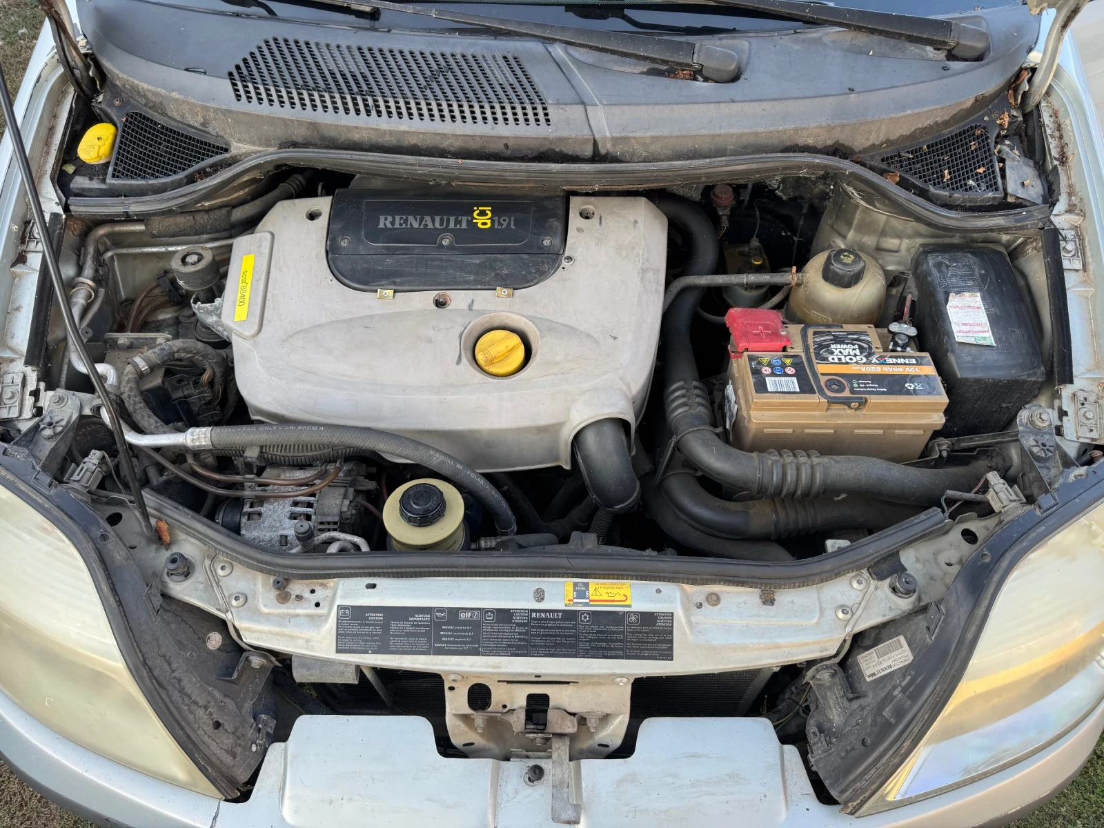 Renault Scenic, снимка 13 - Автомобили и джипове - 56442152
