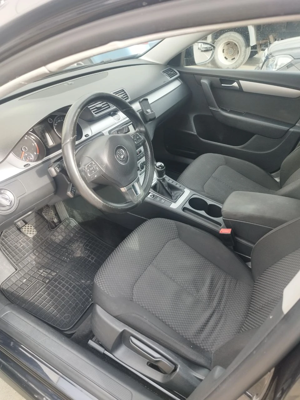 VW Passat, снимка 7 - Автомобили и джипове - 56621786