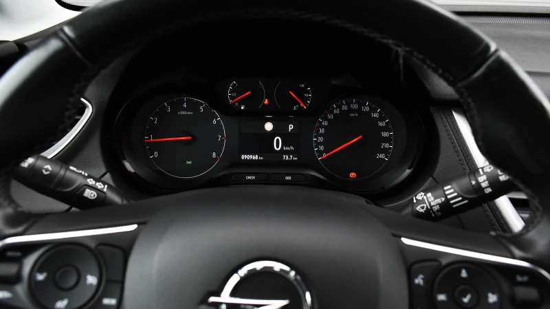 Opel Grandland X 1.2 Turbo Business Edition Automatic, снимка 15 - Автомобили и джипове - 49918915