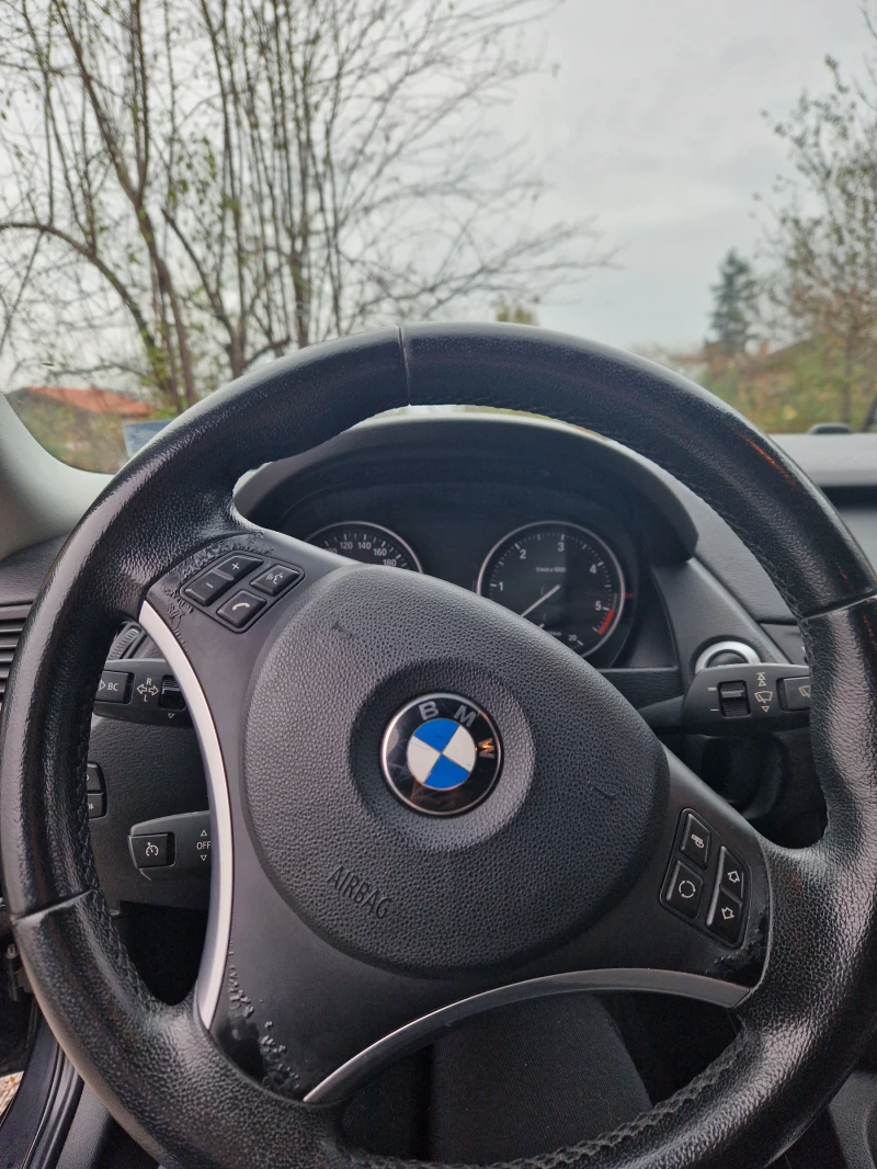 BMW X1, снимка 12 - Автомобили и джипове - 52509455