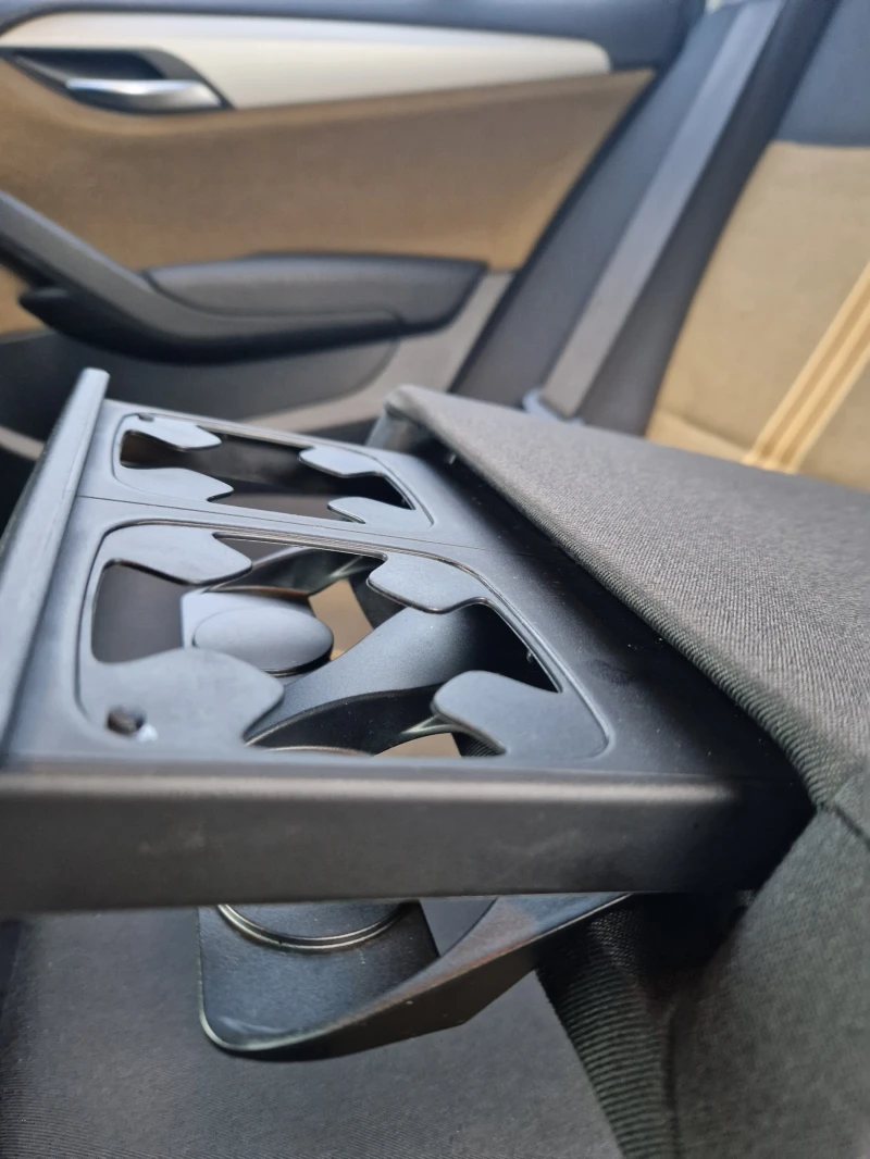 BMW X1, снимка 6 - Автомобили и джипове - 52509455