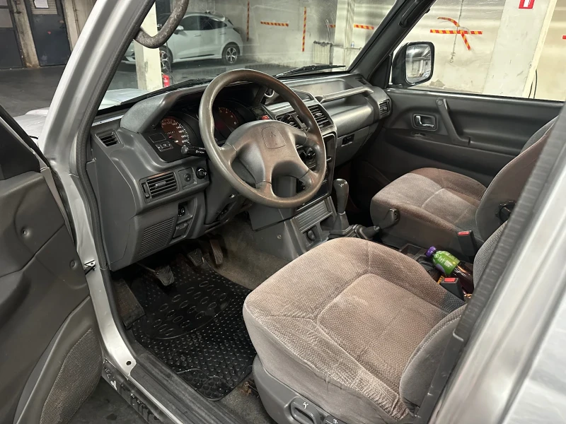 Mitsubishi Pajero, снимка 8 - Автомобили и джипове - 53025273