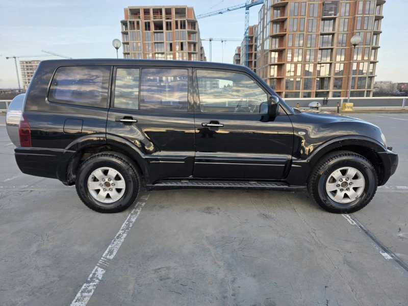 Mitsubishi Pajero 3.2 D-ID, снимка 6 - Автомобили и джипове - 53261110