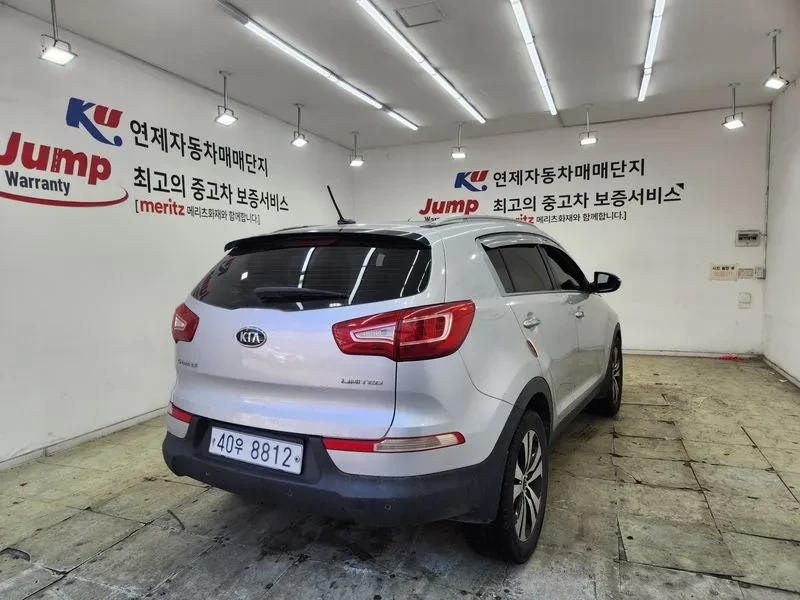 Kia Sportage R Diesel 2Wd Limited, снимка 11 - Автомобили и джипове - 55784332