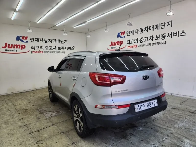 Kia Sportage R Diesel 2Wd Limited, снимка 9 - Автомобили и джипове - 55784332