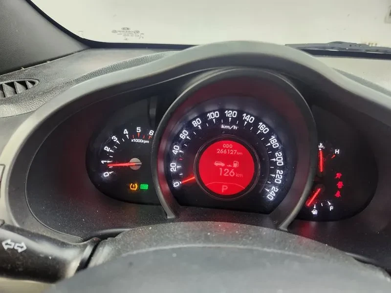 Kia Sportage R Diesel 2Wd Limited, снимка 6 - Автомобили и джипове - 55784332