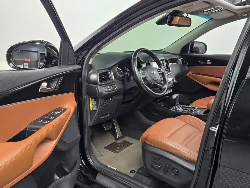 Kia Sorento 2.0 Turbo 4Wd Master Special, снимка 9 - Автомобили и джипове - 56735902
