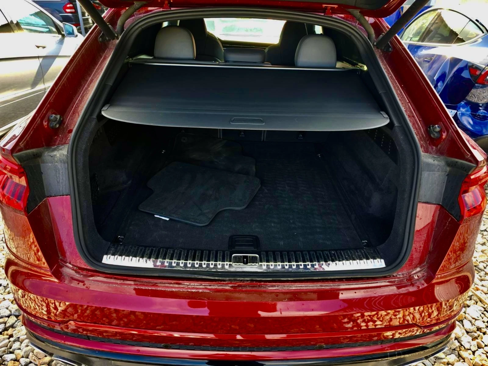 Audi SQ8 | Full екстри | Червен металик | КАСКО | Номер - изображение 8
