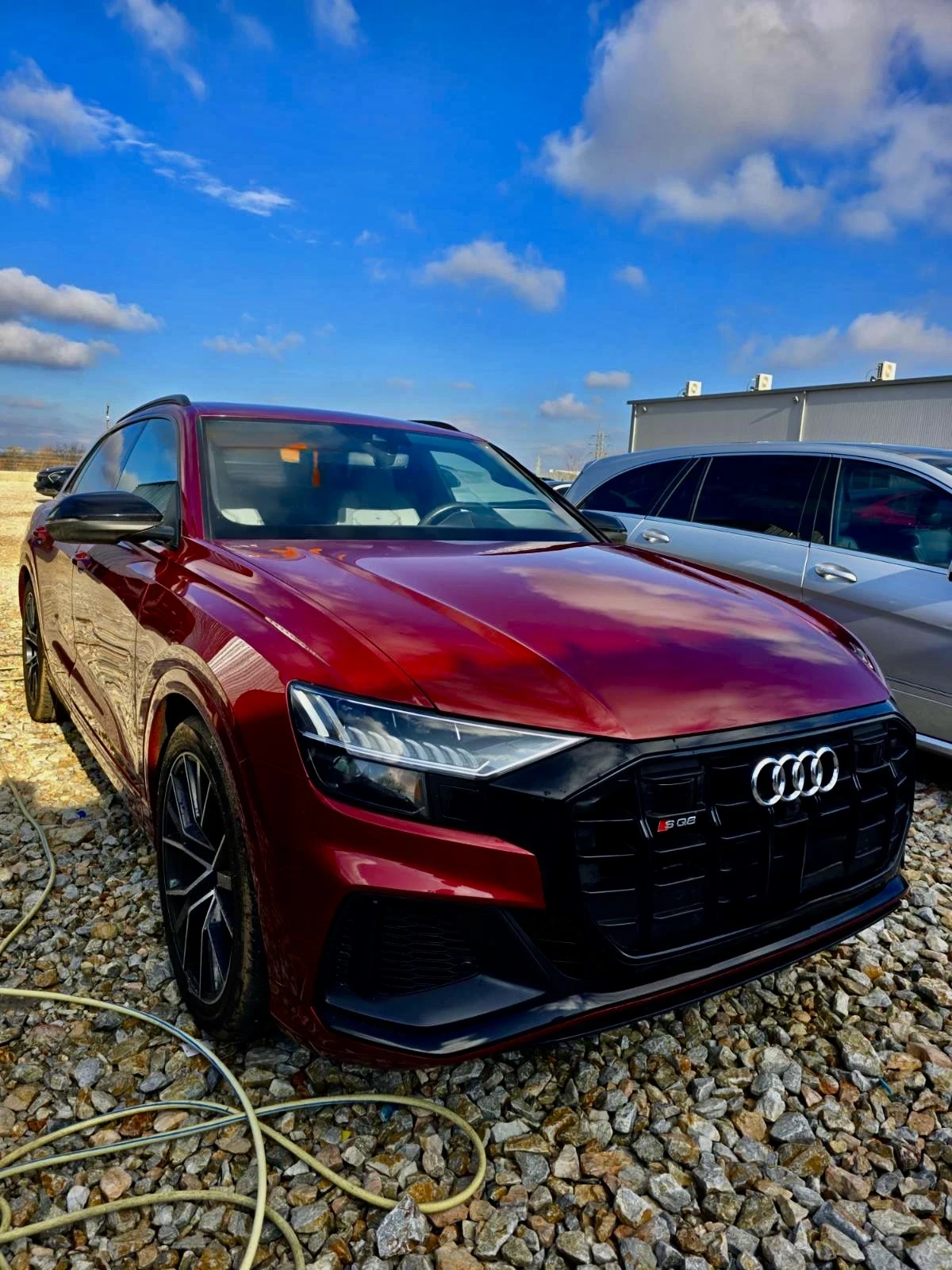 Audi SQ8 | Full екстри | Червен металик | КАСКО | Номер - изображение 2