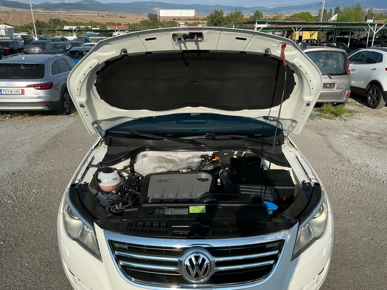 VW Tiguan 2.0 TDI - изображение 9
