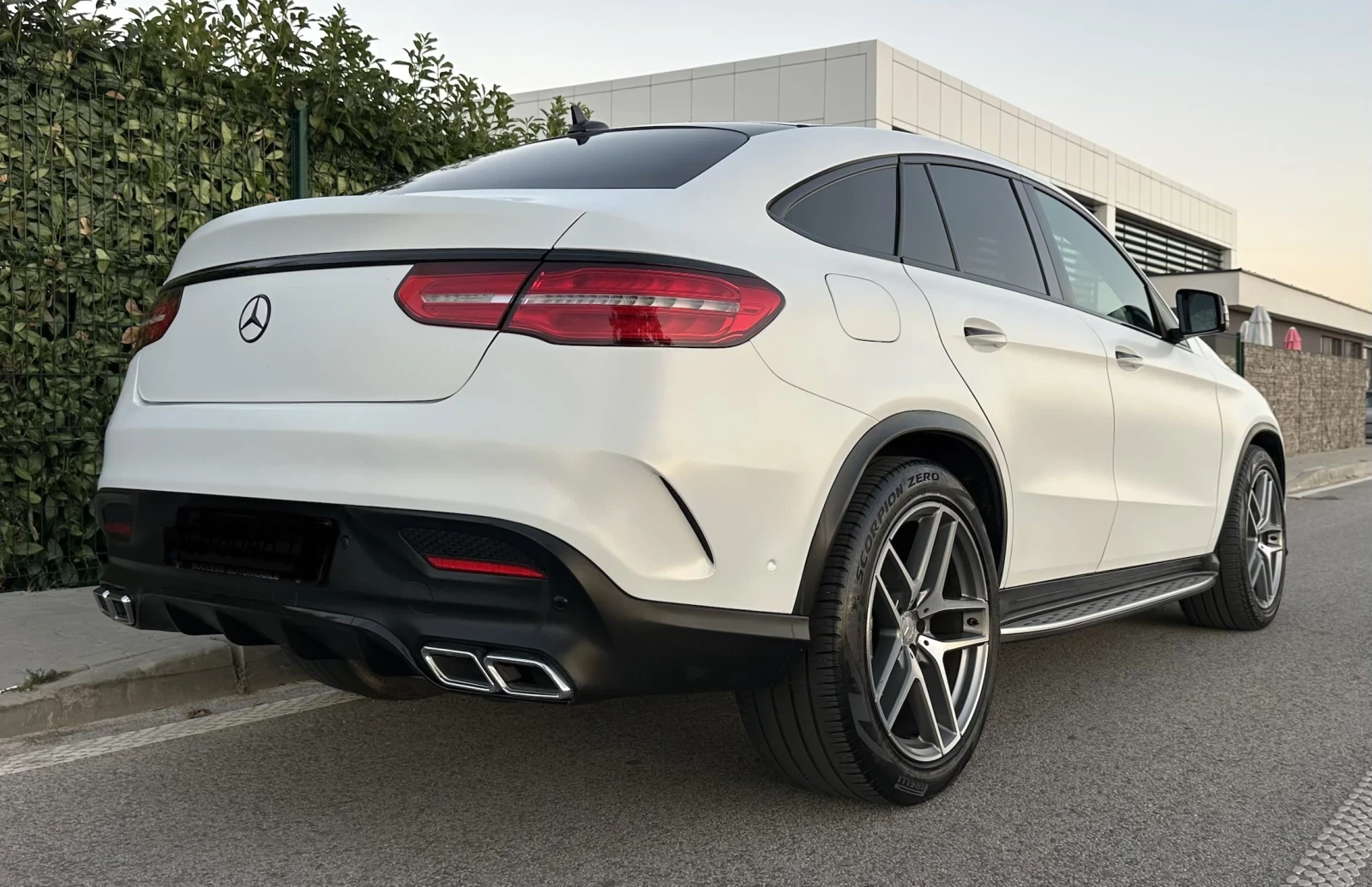 Mercedes-Benz GLE 350 * AMG NIGHT PACKAGE* KEYLESS*  - изображение 6