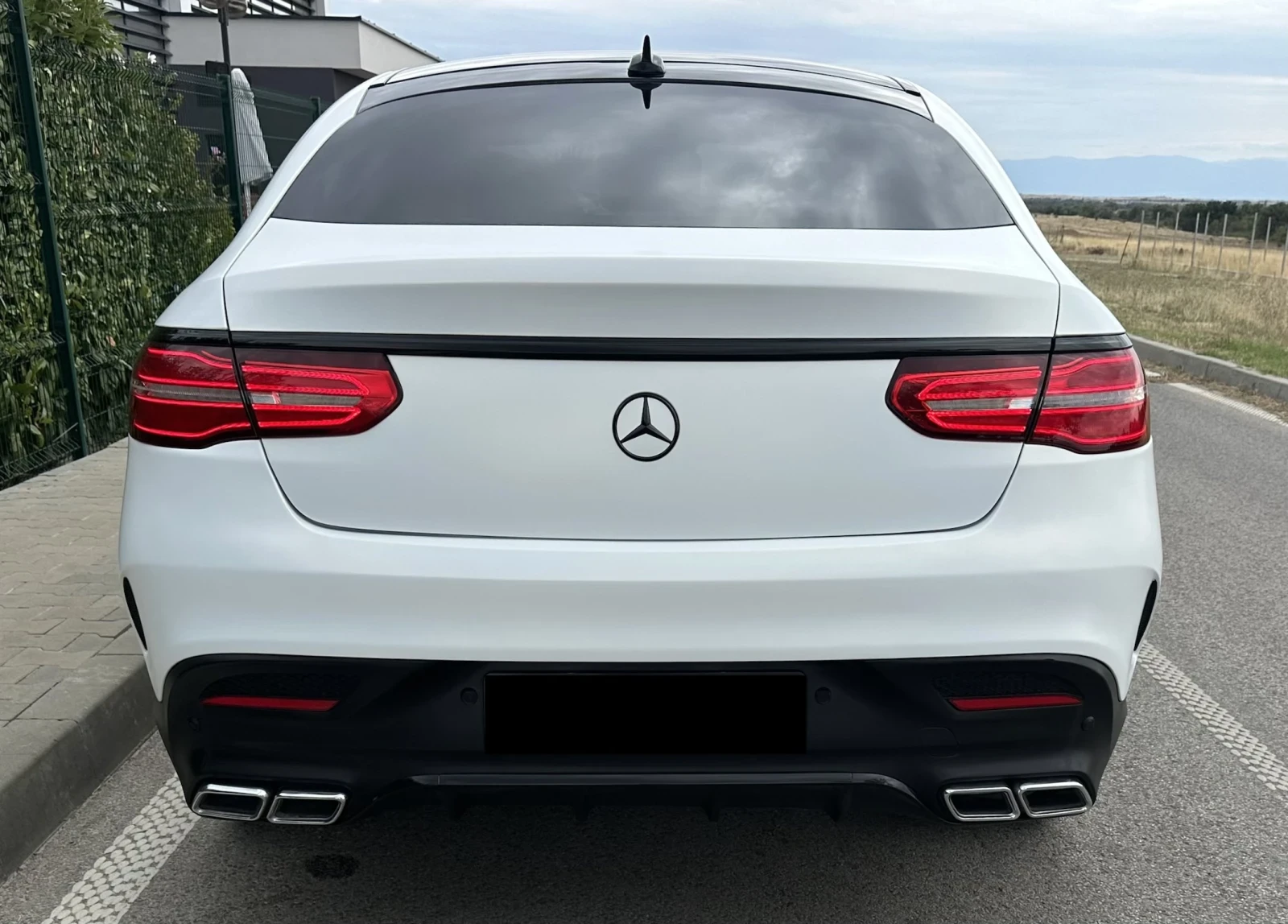 Mercedes-Benz GLE 350 * AMG NIGHT PACKAGE* KEYLESS*  - изображение 2