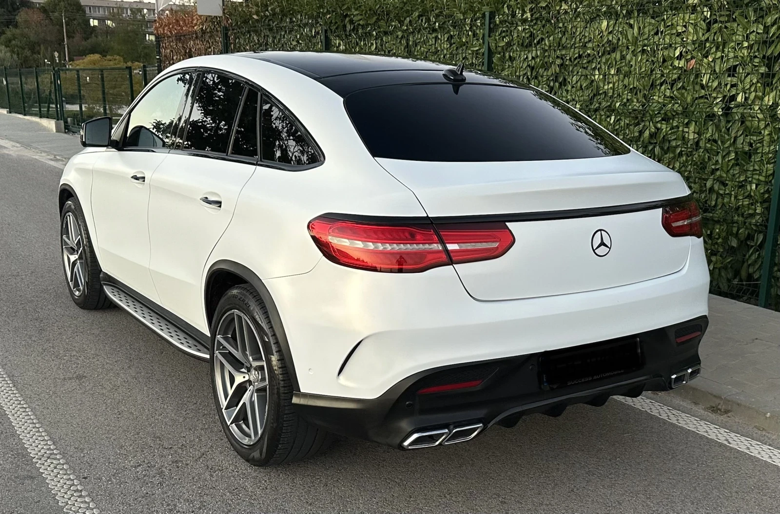 Mercedes-Benz GLE 350 * AMG NIGHT PACKAGE* KEYLESS*  - изображение 5