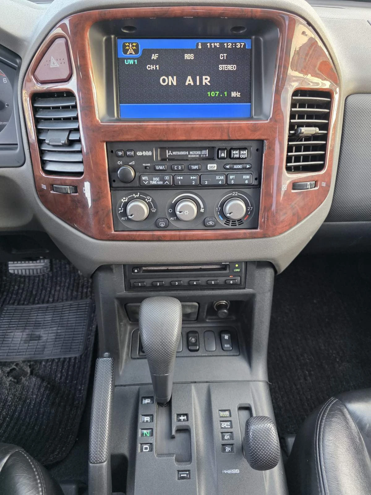 Mitsubishi Pajero 3.2 D-ID | Mobile.bg � ����������� 15