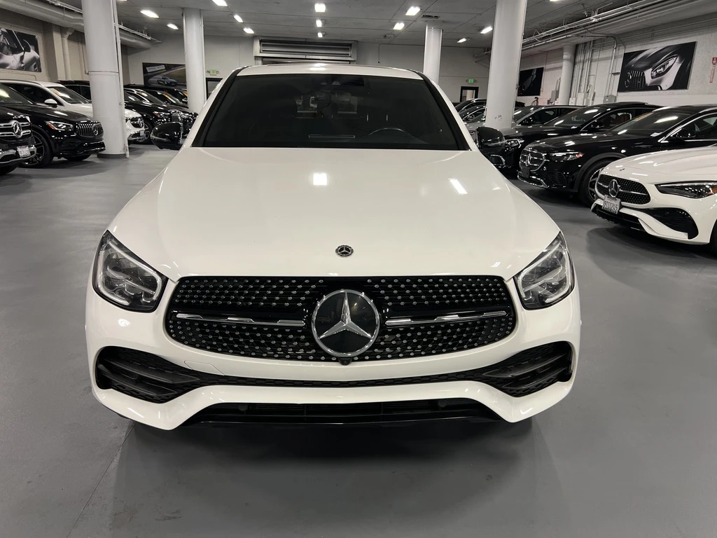 Mercedes-Benz GLC 300 COUPE, снимка 2 - Автомобили и джипове - 53773959