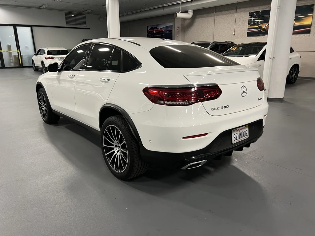 Mercedes-Benz GLC 300 COUPE, снимка 6 - Автомобили и джипове - 53773959