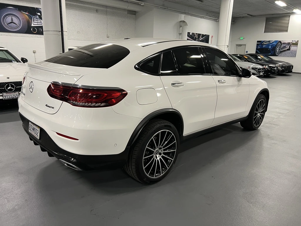 Mercedes-Benz GLC 300 COUPE, снимка 4 - Автомобили и джипове - 53773959