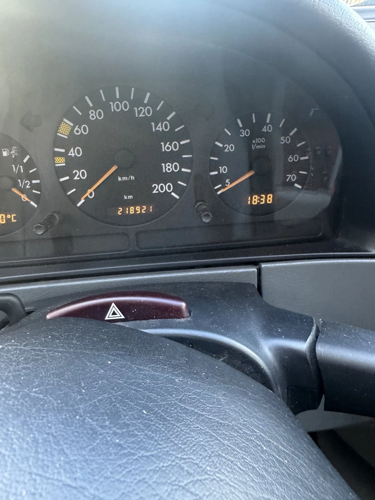 Mercedes-Benz ML 320, снимка 3 - Автомобили и джипове - 54357674