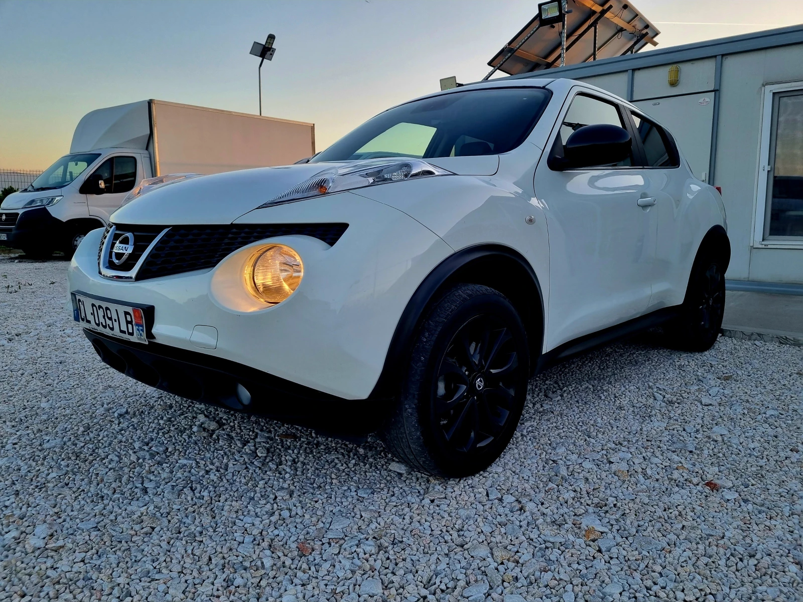 Nissan Juke 1.5 DCI 110ks.EVRO 5 Tekna , снимка 2 - Автомобили и джипове - 54380349
