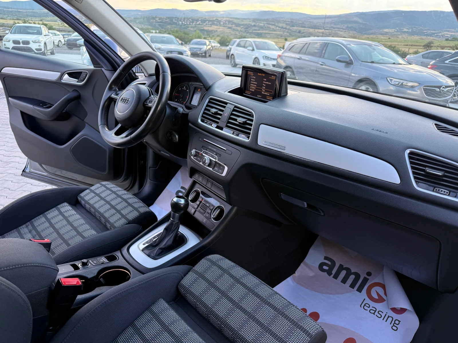 Audi Q3 2.0TDI 150 ks face lift S line Собствен лизинг !!!, снимка 10 - Автомобили и джипове - 54843481