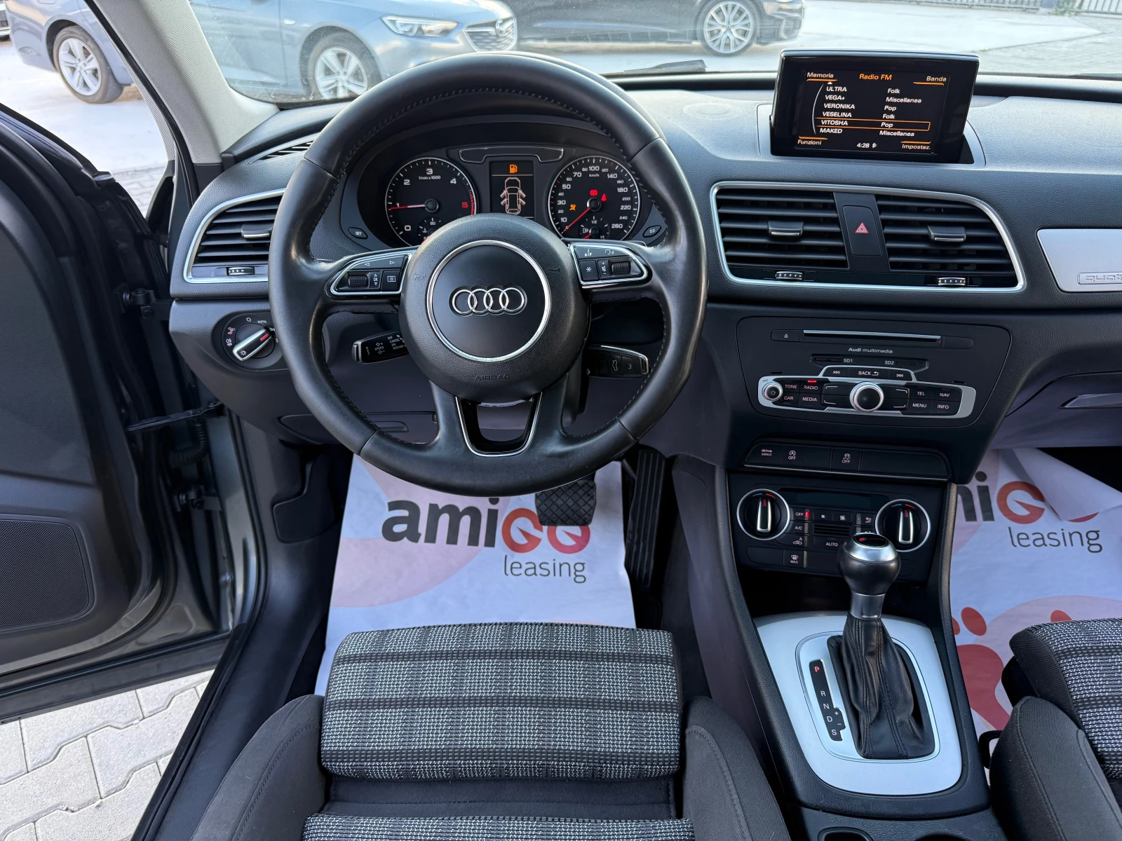 Audi Q3 2.0TDI 150 ks face lift S line Собствен лизинг !!!, снимка 13 - Автомобили и джипове - 54843481