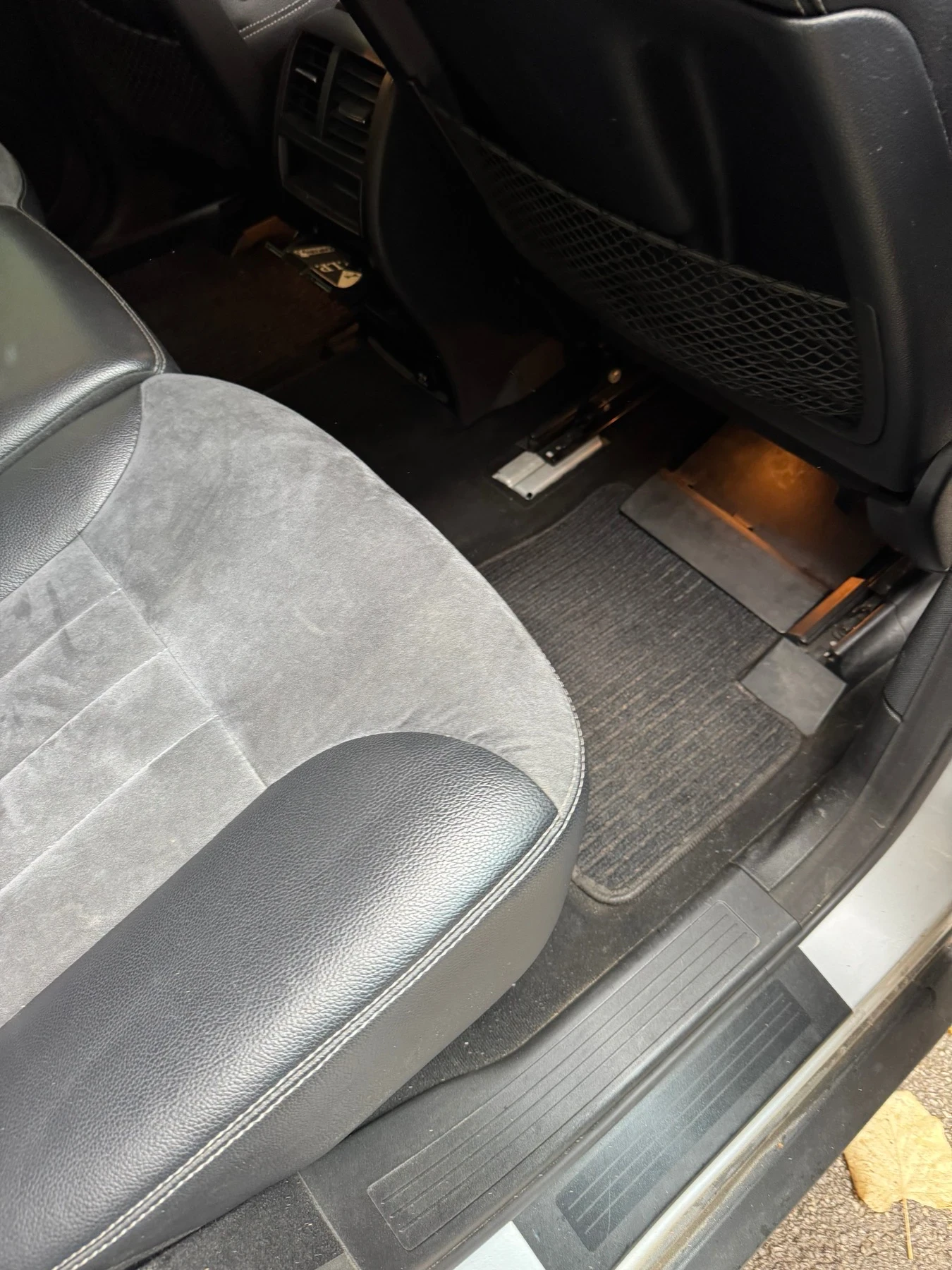 Mercedes-Benz ML 320, снимка 9 - Автомобили и джипове - 54973665