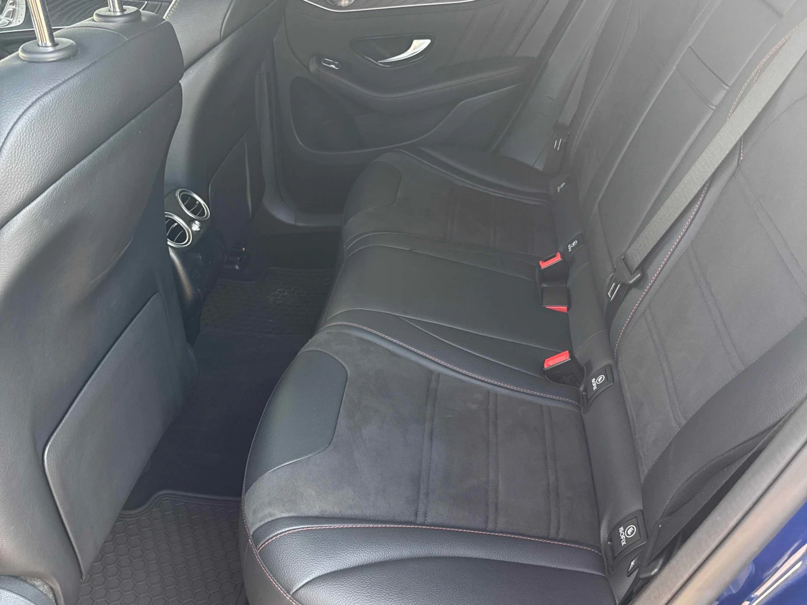 Mercedes-Benz GLC 43 AMG * CARFAX * ОПЦИЯ ЗА ФИНАНСИРАНЕ, снимка 17 - Автомобили и джипове - 55983847
