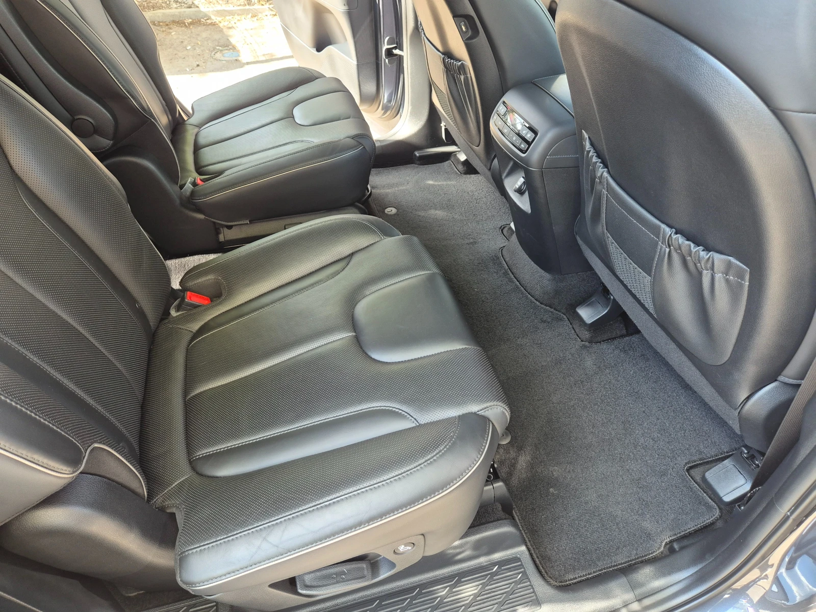 Hyundai Palisade 4X4 2.2 CRDI 6+ 1 ДДС - Наличен в БГ, снимка 8 - Автомобили и джипове - 56199314