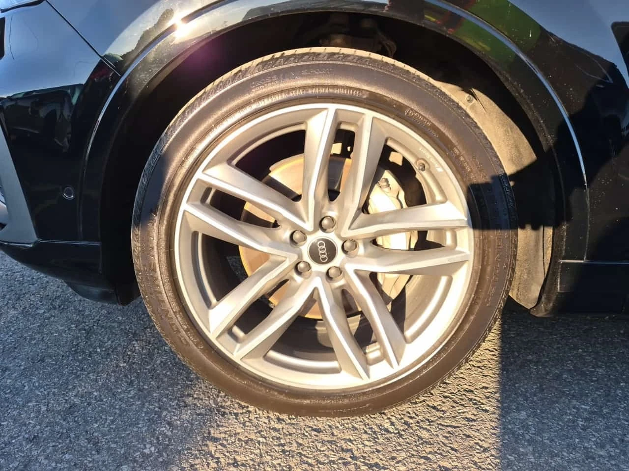 Audi Q7 / ДИСТРОНИК / ОБДУХВАНЕ / ПАНОРАМА / 2 КЛЮЧА, снимка 5 - Автомобили и джипове - 56211823