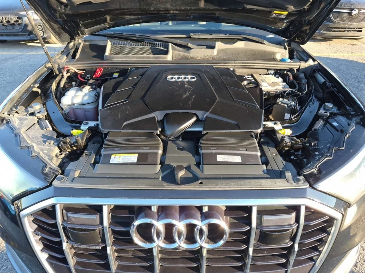 Audi Q7 / ДИСТРОНИК / ОБДУХВАНЕ / ПАНОРАМА / 2 КЛЮЧА, снимка 17 - Автомобили и джипове - 56211823