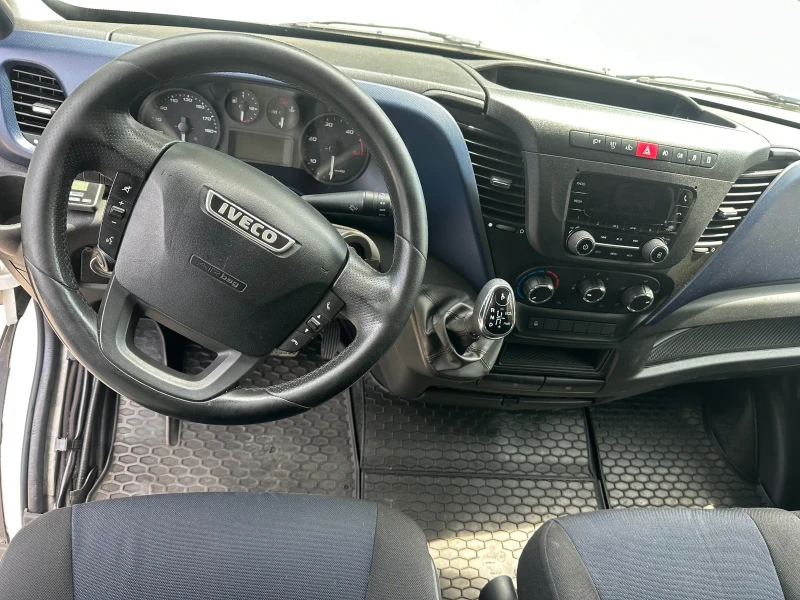 Iveco Daily АВТОМАТ /// ЛИЗИНГ, снимка 4 - Бусове и автобуси - 51277132