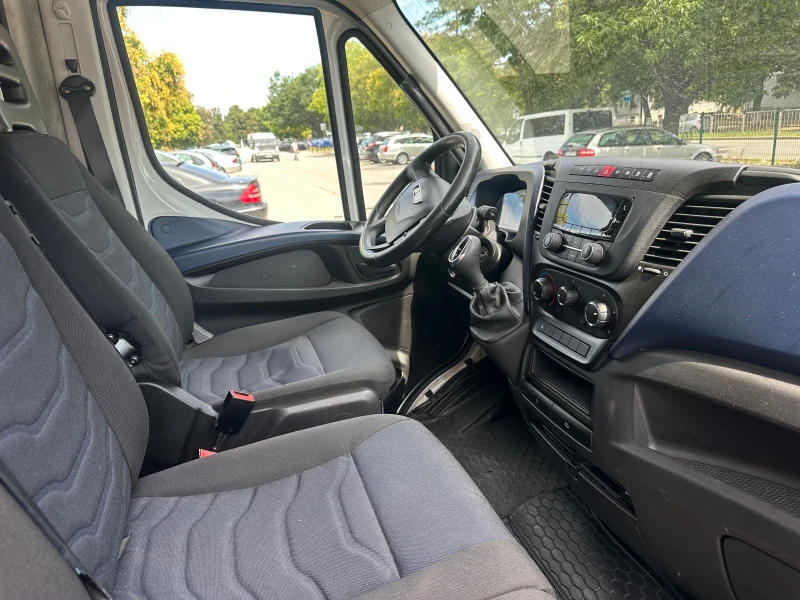 Iveco Daily АВТОМАТ /// ЛИЗИНГ, снимка 7 - Бусове и автобуси - 51277132