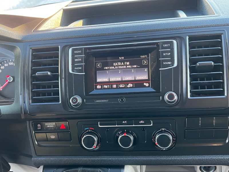 VW Transporter ЛИЗИНГ-ДИЗЕЛ-КЛИМА-ТОП СЪСТОЯНИЕ , снимка 11 - Бусове и автобуси - 52753391