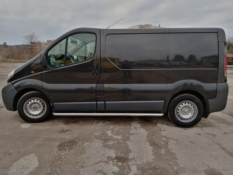 Opel Vivaro 1.9cdti KLIMA, снимка 5 - Бусове и автобуси - 53476981