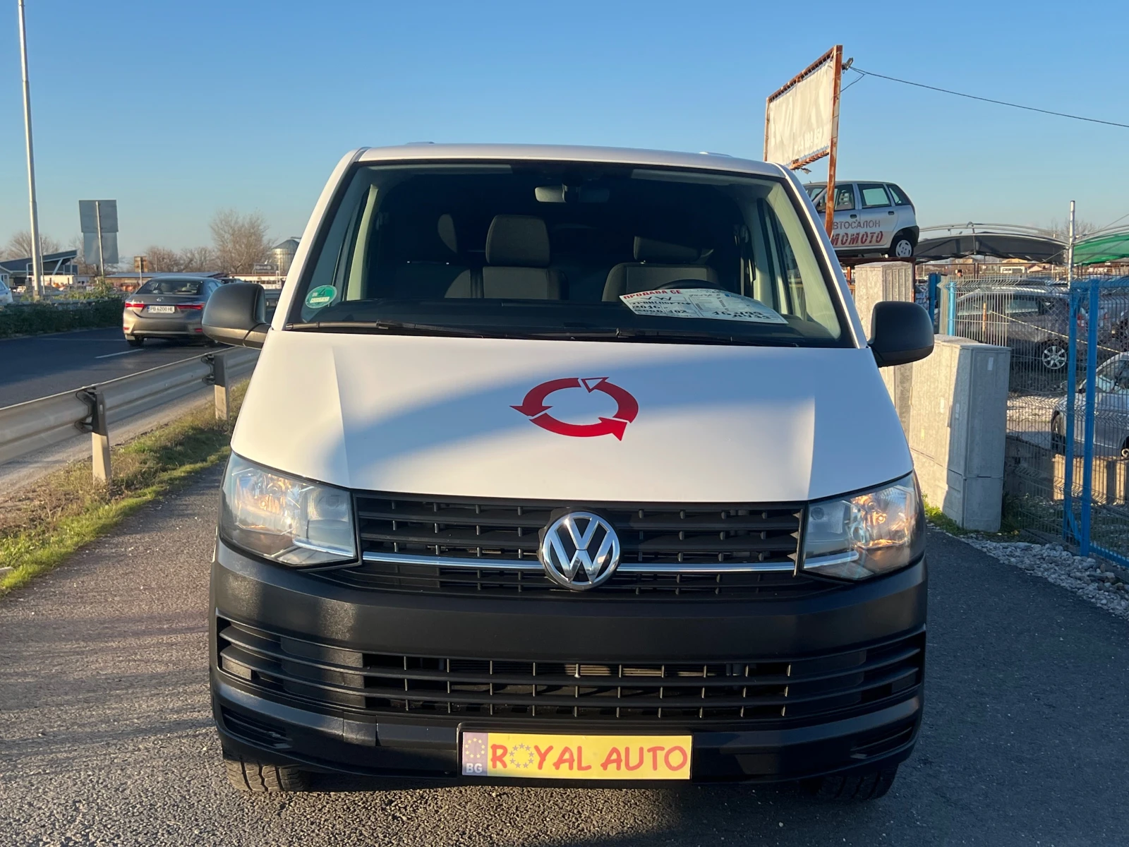 VW Transporter ЛИЗИНГ-ДИЗЕЛ-КЛИМА-ТОП СЪСТОЯНИЕ  - изображение 2