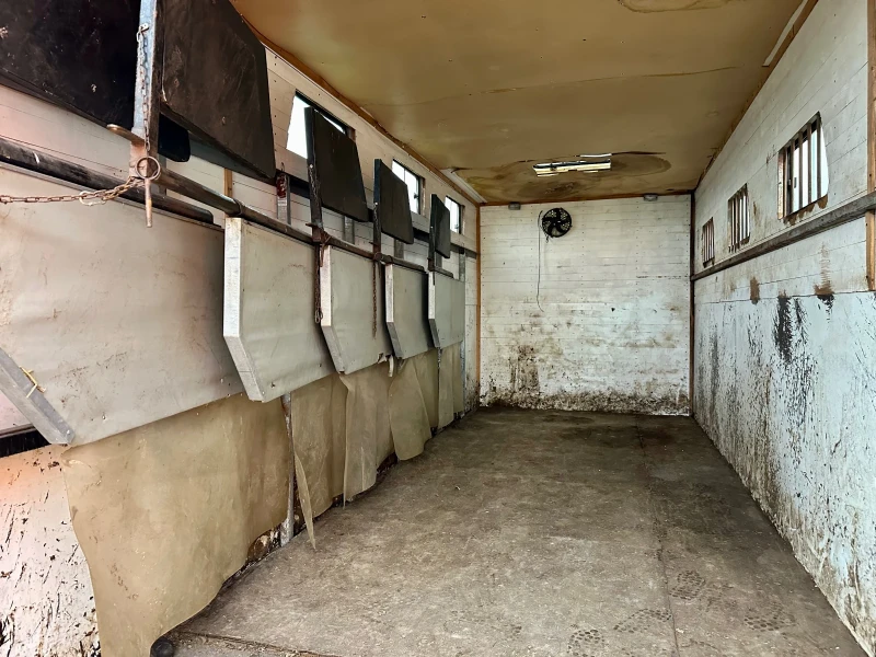 Mercedes-Benz Atego 817 Животновоз, снимка 8 - Камиони - 51790113