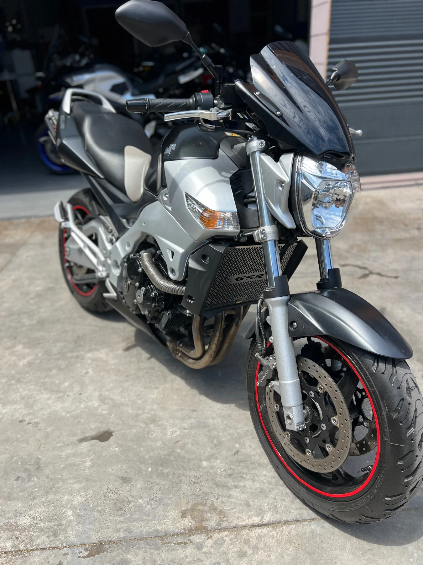 Suzuki Gsr GSR 600 Yoshimura