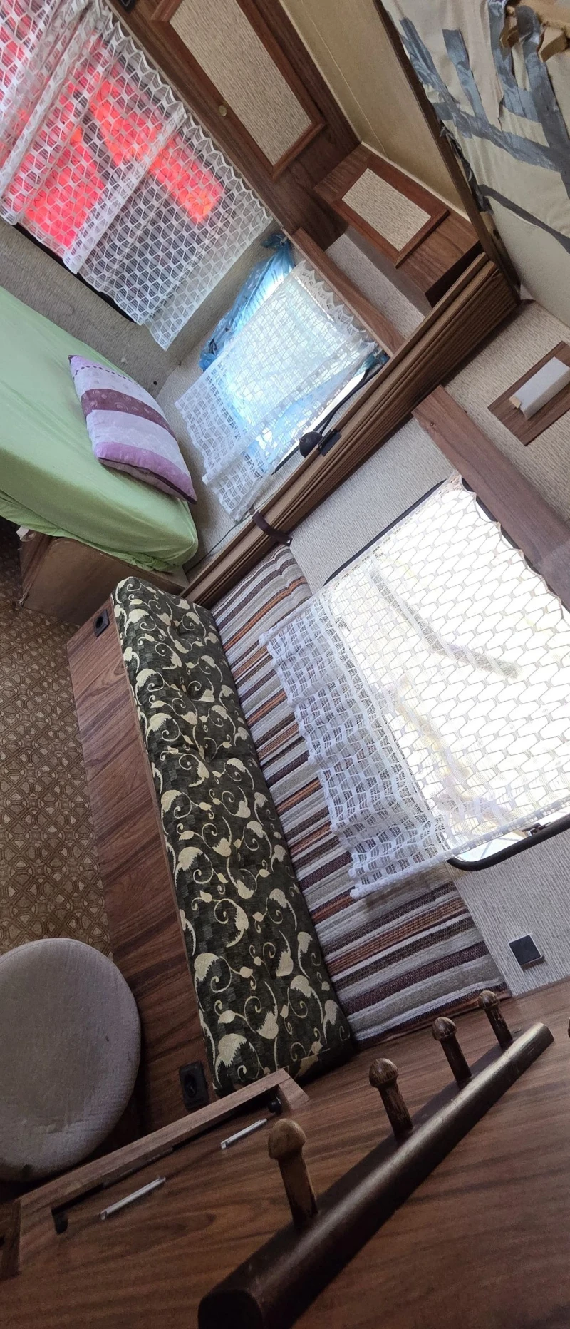 Каравана Avondale, снимка 9 - Каравани и кемпери - 52741609